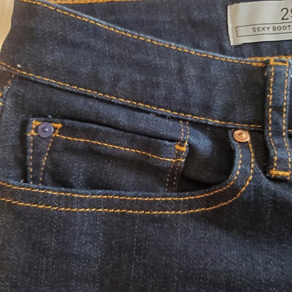 GAP 1969 SZ 29P Petite Women's Sexy Bootcut 5-Pocket Dark Wash Blue Jeans - Picture 4 of 13